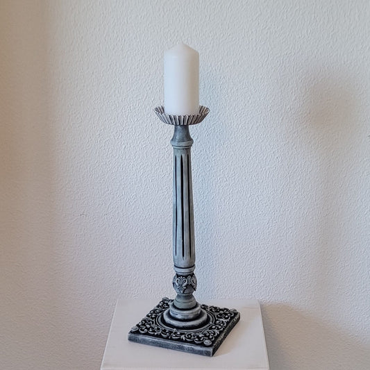 Kerzenständer aus Stuhlbein